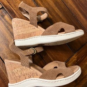 Born sandals wedges
